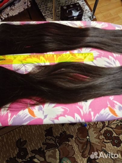 Волосы не натуральные, на заколках 50 см