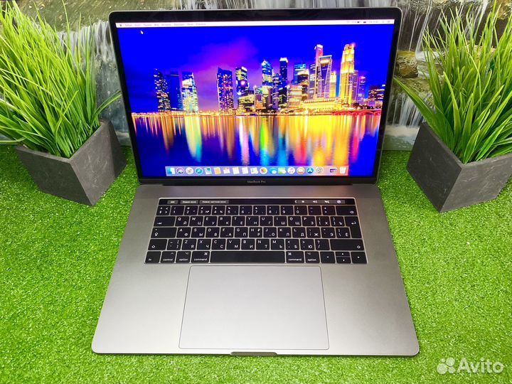 MacBook Pro 15 2017 i7 16gb 256gb/90-циклов