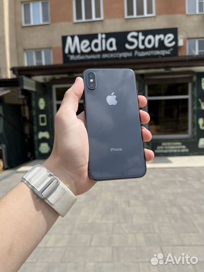 iPhone X, 64 ГБ