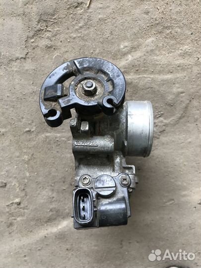 Дроссельная заслонка toyota