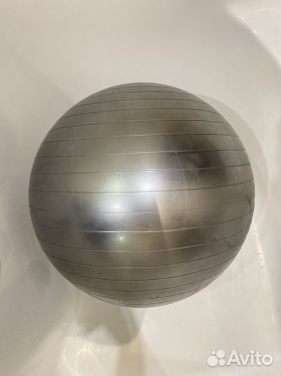Гимнастический мяч фитбол