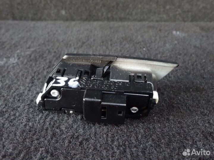 Кнопка центрального замка Мерседес w164 x164