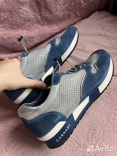 Кроссовки мужские кожаные Carnaby 45