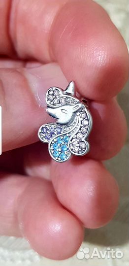 Серебряная серьга 