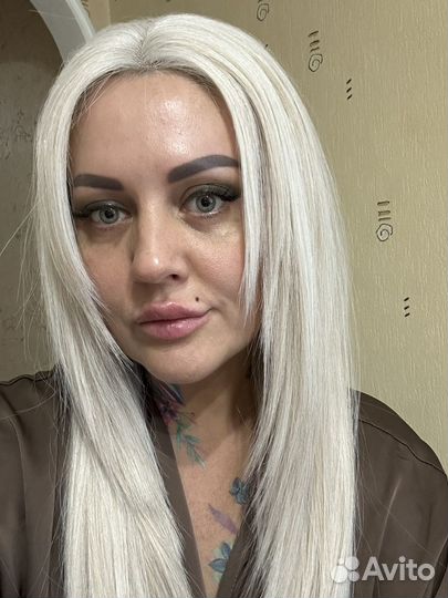 Парик блонд лесенка на сетке 70 см