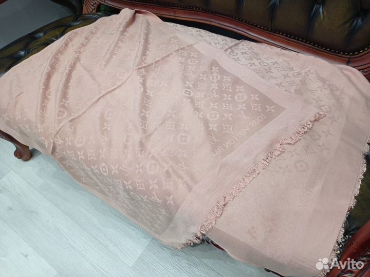 Палантин теплый louis vuitton персиковый италия