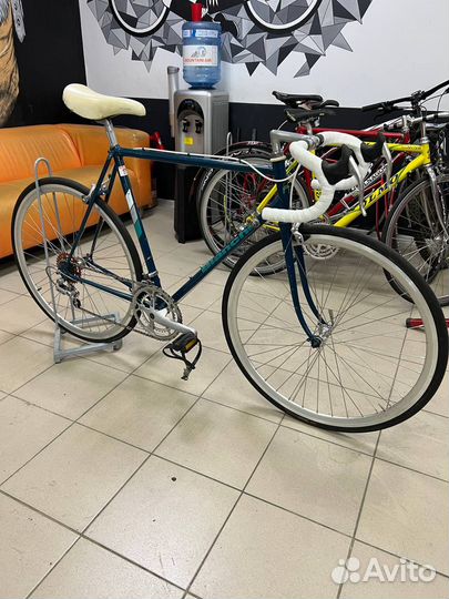 Шоссейный итальянский ретро велосипед bianchi