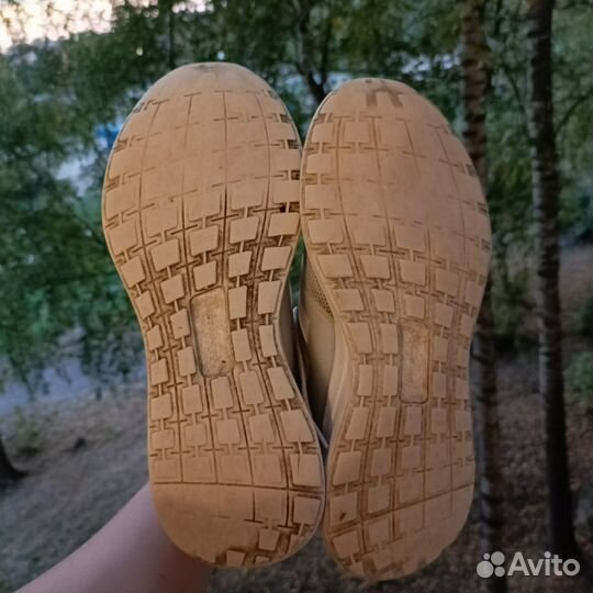 Кроссовки adidas