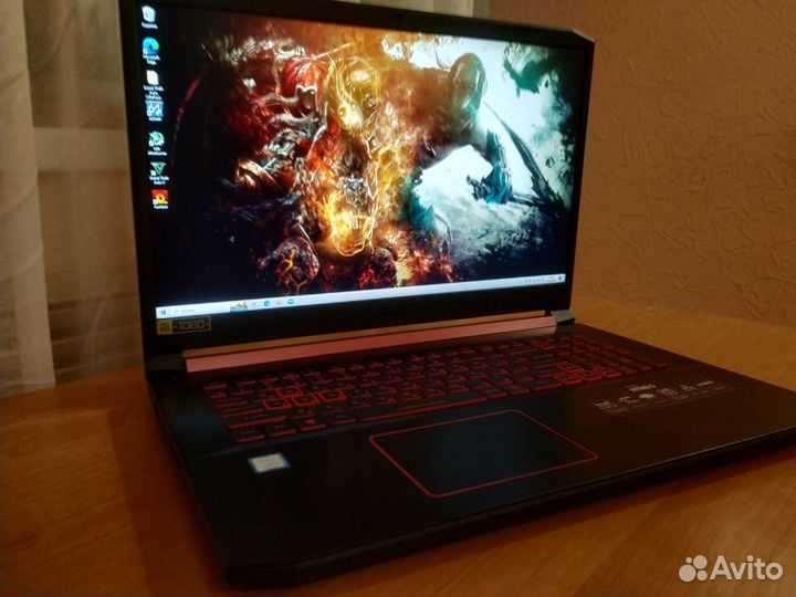 Большой мощный игровой ноутбук Acer nitro