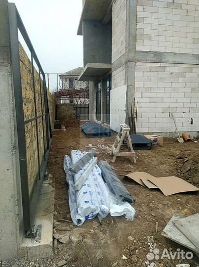 Желоб водосточный