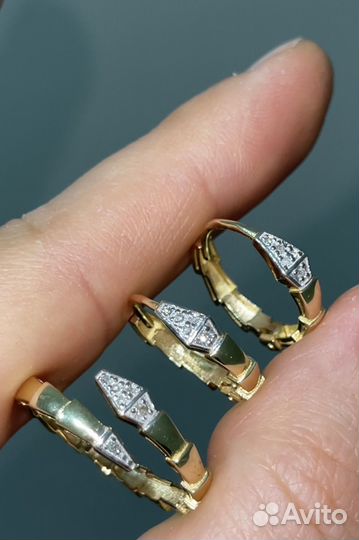 Золотой комплект с бриллиантами