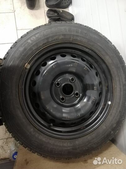 Зимняя шипованная резина в сборе r15 4 100