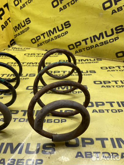 Пружина передняя Nissan Note E11