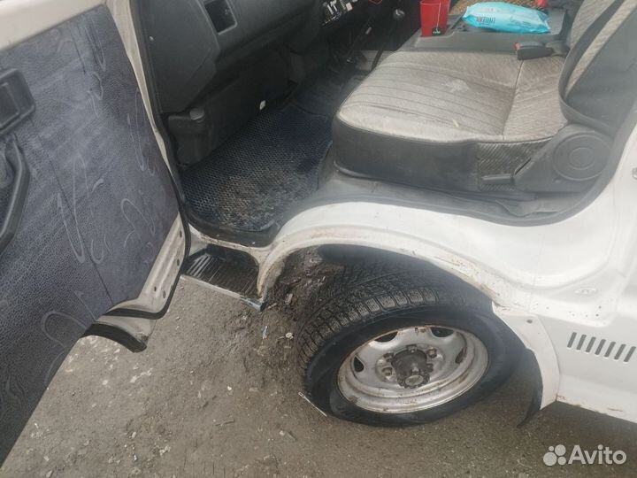 Mazda Bongo 2.0 МТ, 1998, 37 000 км