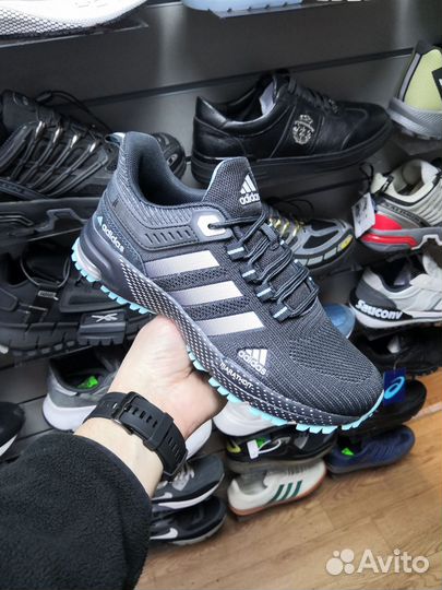 Adidas marathon (Art 07)