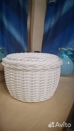 Кашпо из искусственного ротанга