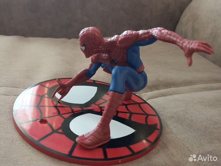Фигурка человек-паук
