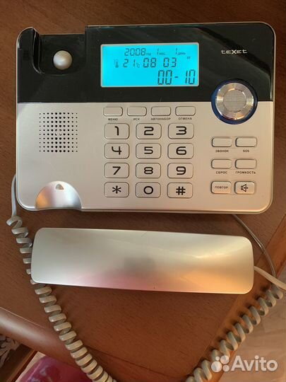 Стационарный телефон