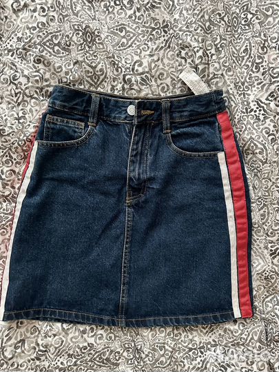 Stradivarius джинсовая юбка 32