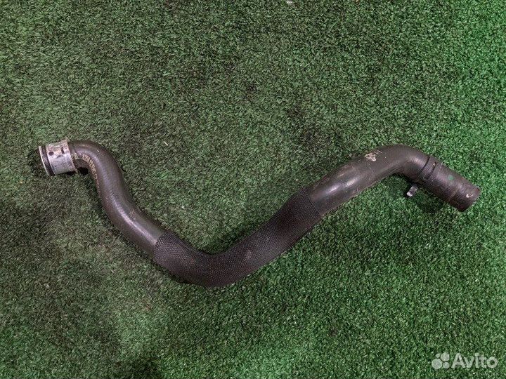 Патрубок охлаждения Mercedes-Benz C-Class W204