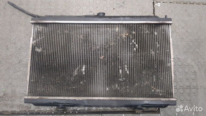 Радиатор охлаждения двигателя Nissan Primera P12
