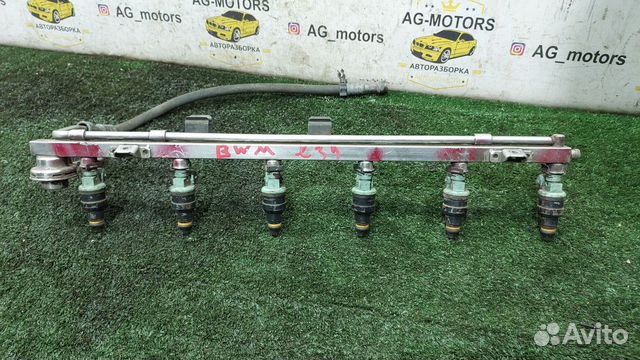 Рейка топливная рампа с форсунками BMW E39 М52,2.8