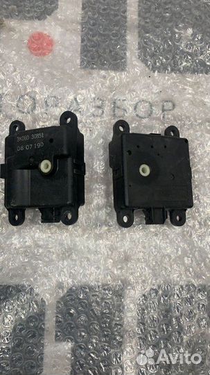 Сервопривод заслонок печки Infiniti Fx35 S51