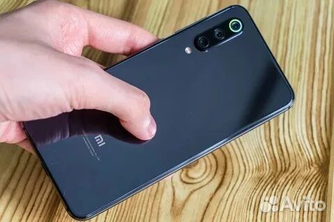 Xiaomi Mi 9 SE, 6/128 ГБ