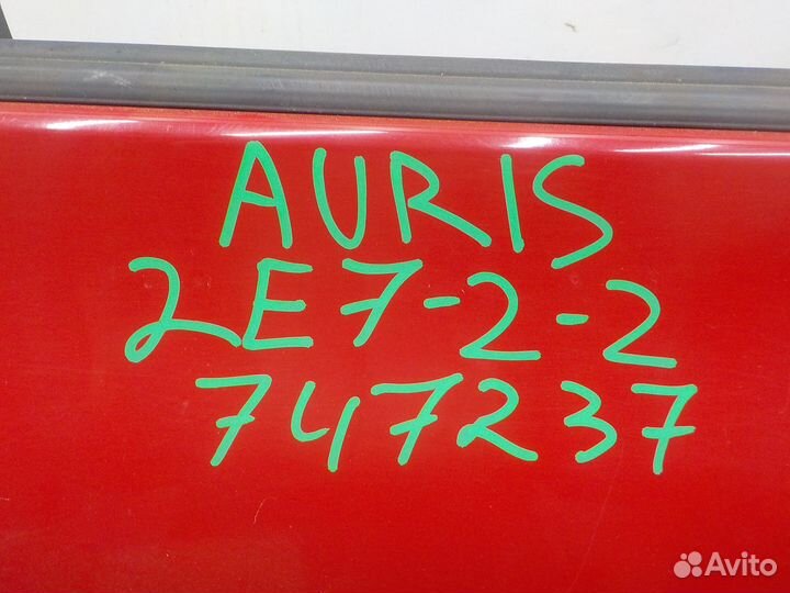 Дверь передняя правая Toyota Auris