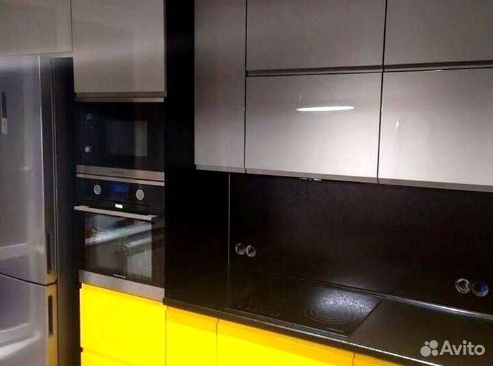 Кухонный гарнитур 