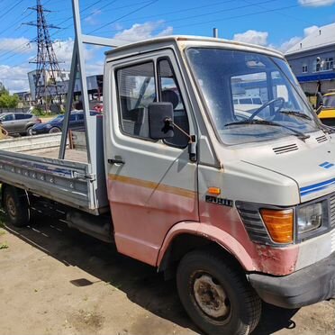 Бортовой Mercedes-Benz T1, 1988