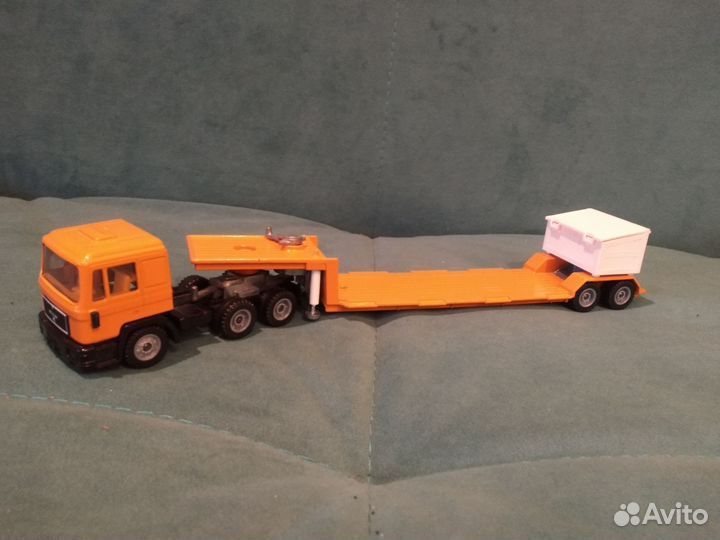 Игрушки для мальчика пакетом