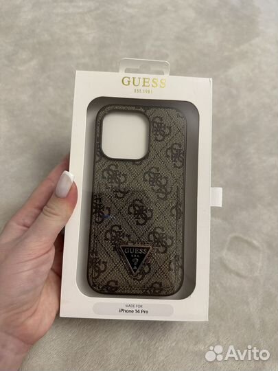 Чехол guess на iPhone 14 pro