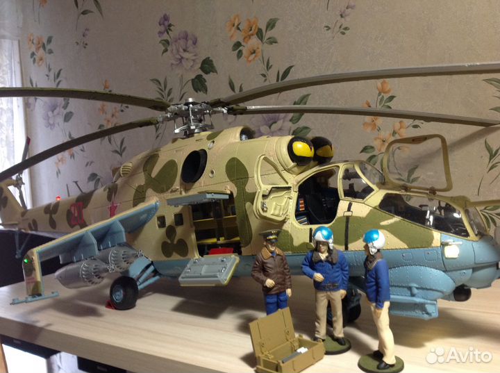 Модель вертолета ми-24 1:24