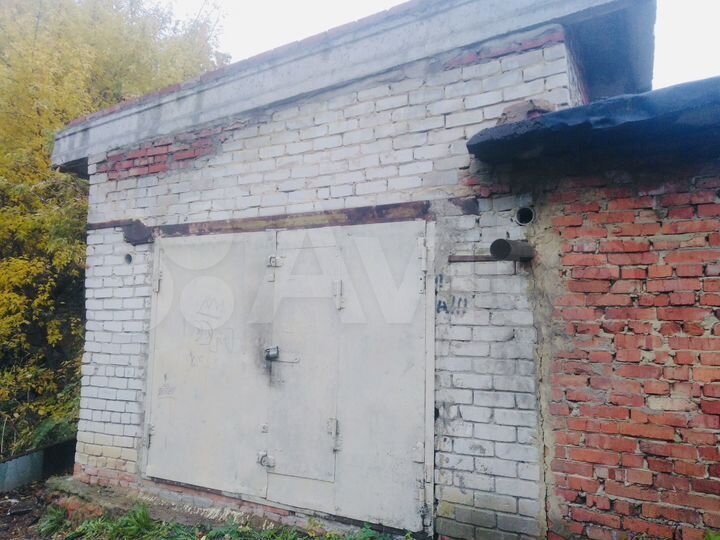 Гараж, > 30 м²