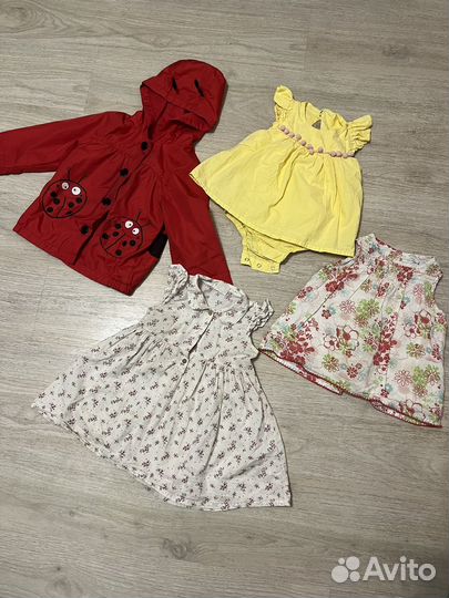 Пакет платьев и ветровка на девочку 86размер