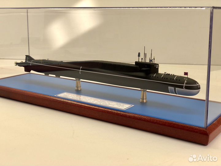 Модель пр. 667 бдрм «Дельфин» масштаб 1:600