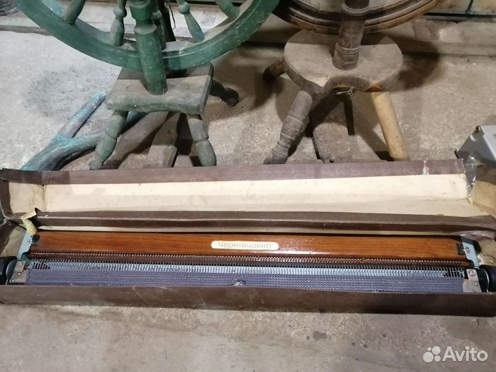 Прялка старинная 2шт. + Вязальный станок