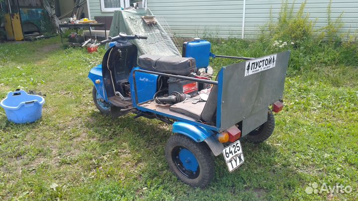 Трицикл муравей с документами