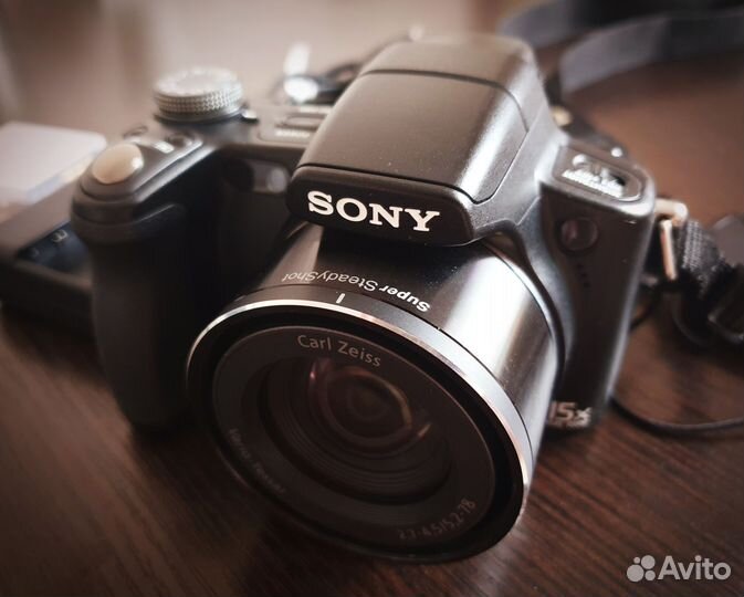 Компактный фотоаппарат Sony Cyber-Shot DSC-H50