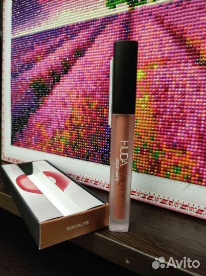 Huda beauty lip strobe жидкая помада