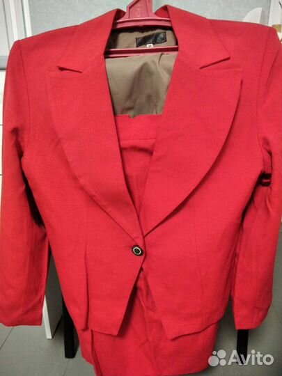 Костюм женский