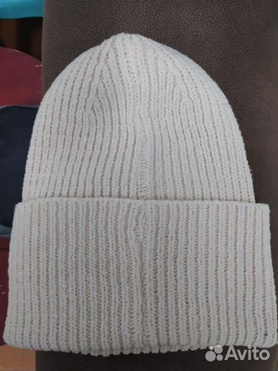 Шапка женская вязаная