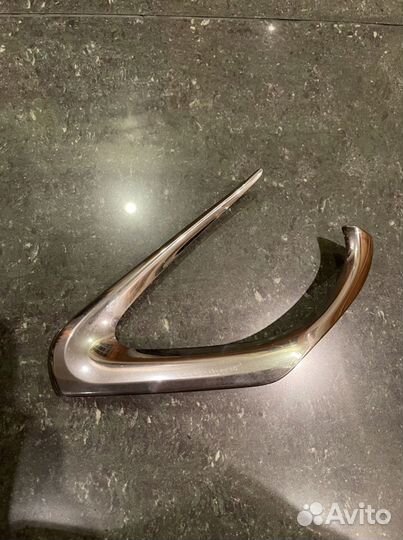 Хром Toyota Camry 55