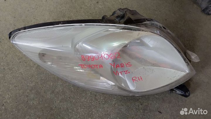 Toyota Yaris Фара и кузовной ремонт