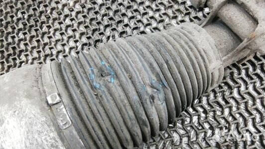 Стойка передняя правая audi Q7 (BAD02N501)