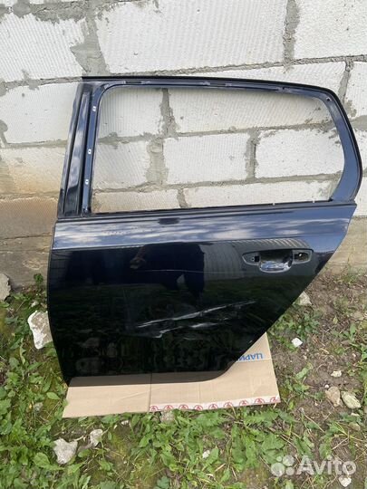 Дверь задняя левая VW Golf 6