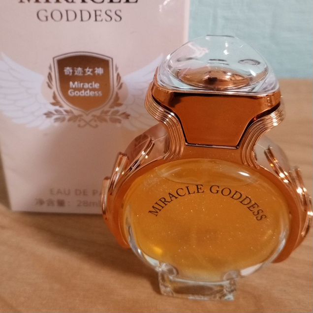 Парфюм женский Miracle Goddess, портативный