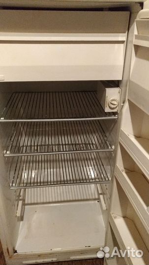 Холодильник Наст винтажный Б/у