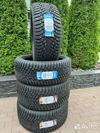 Nokian Tyres Hakkapeliitta 10 315/35 R22 и 275/40 R22 111T